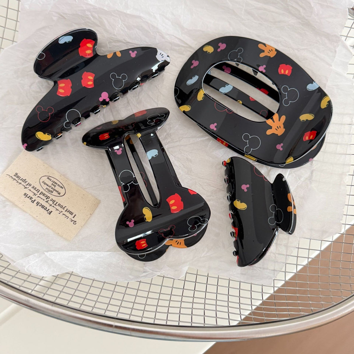 【MOQ 12 PCS】Cute Hand Print Black Acrylic Hair Claw – Back Updo Clip