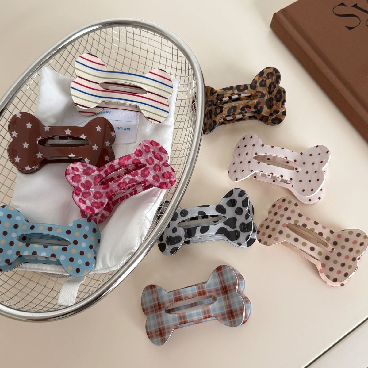【MOQ 12 PCS】Leopard Print Bone Alligator Hair Clip, Vintage Flat Duckbill Clip