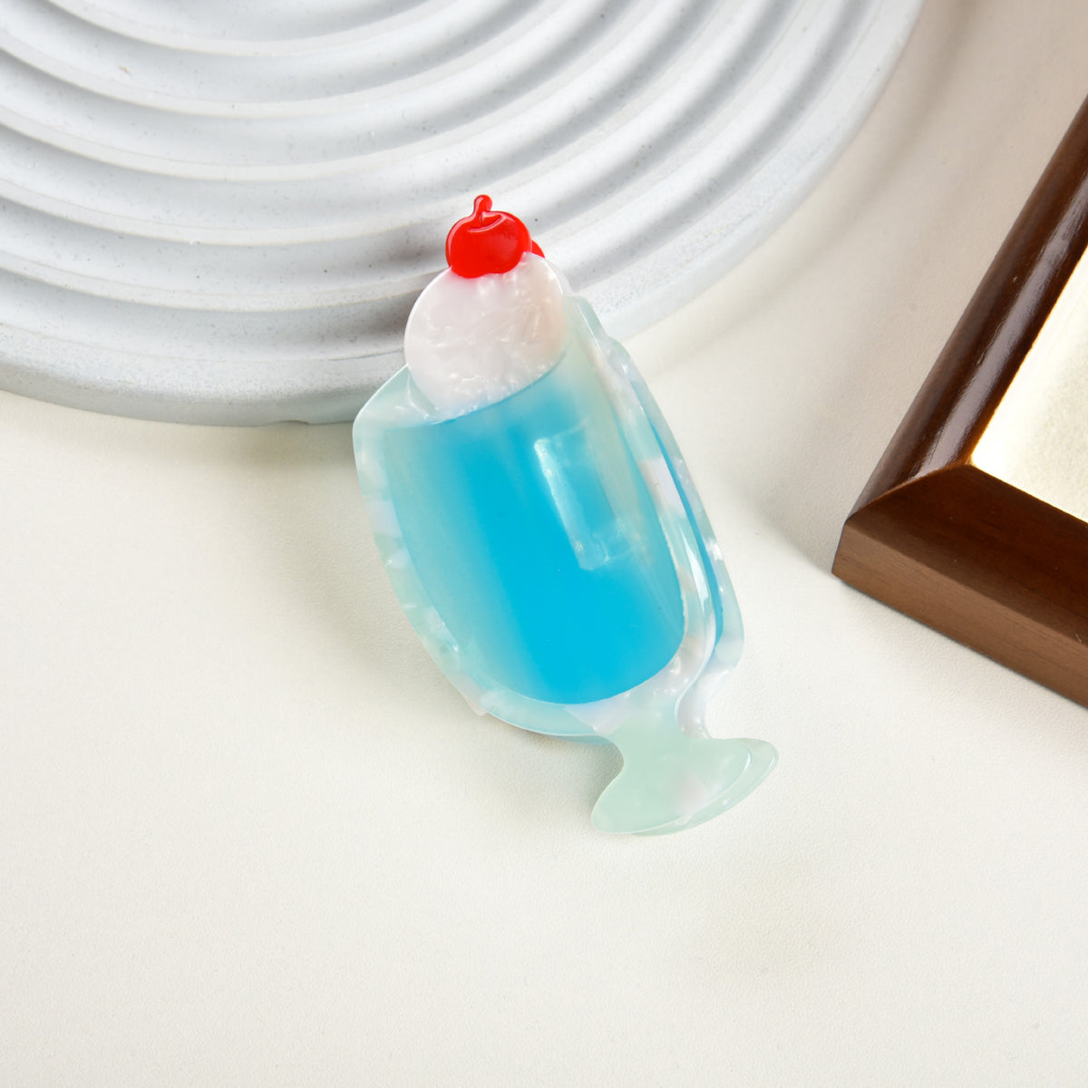 【MOQ 12 PCS】Acetate Cream Soda Claw Clip