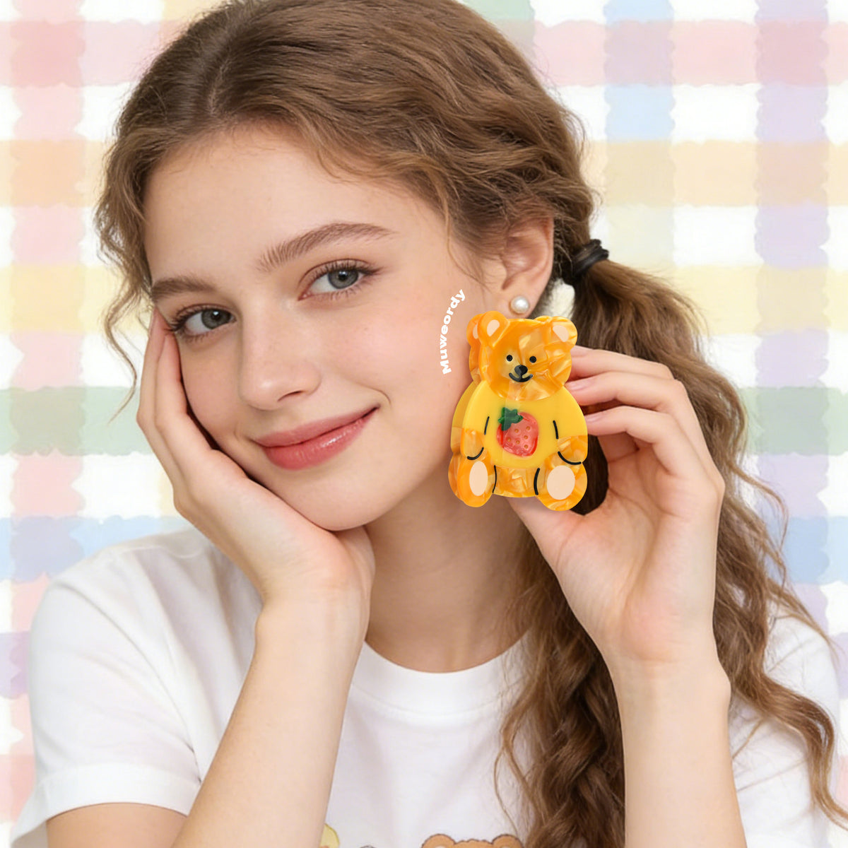 【MOQ 12 PCS】Cute Bear Acetate Hair Claw, Stylish Shark Clip