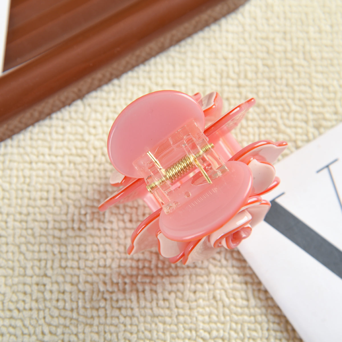 【MOQ 12 PCS】Acetate 3D Rose Hair Claw, Elegant Shark Clip