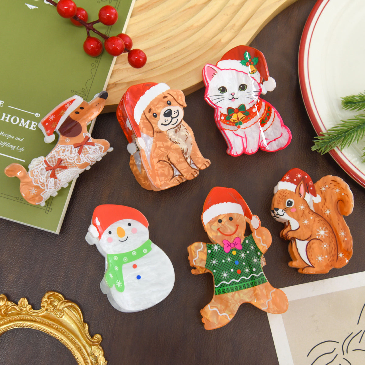 【MOQ 12 PCS】Acrylic Christmas Cartoon Claw Clip, Cat Dog Gingerbread Shell Hair Clip