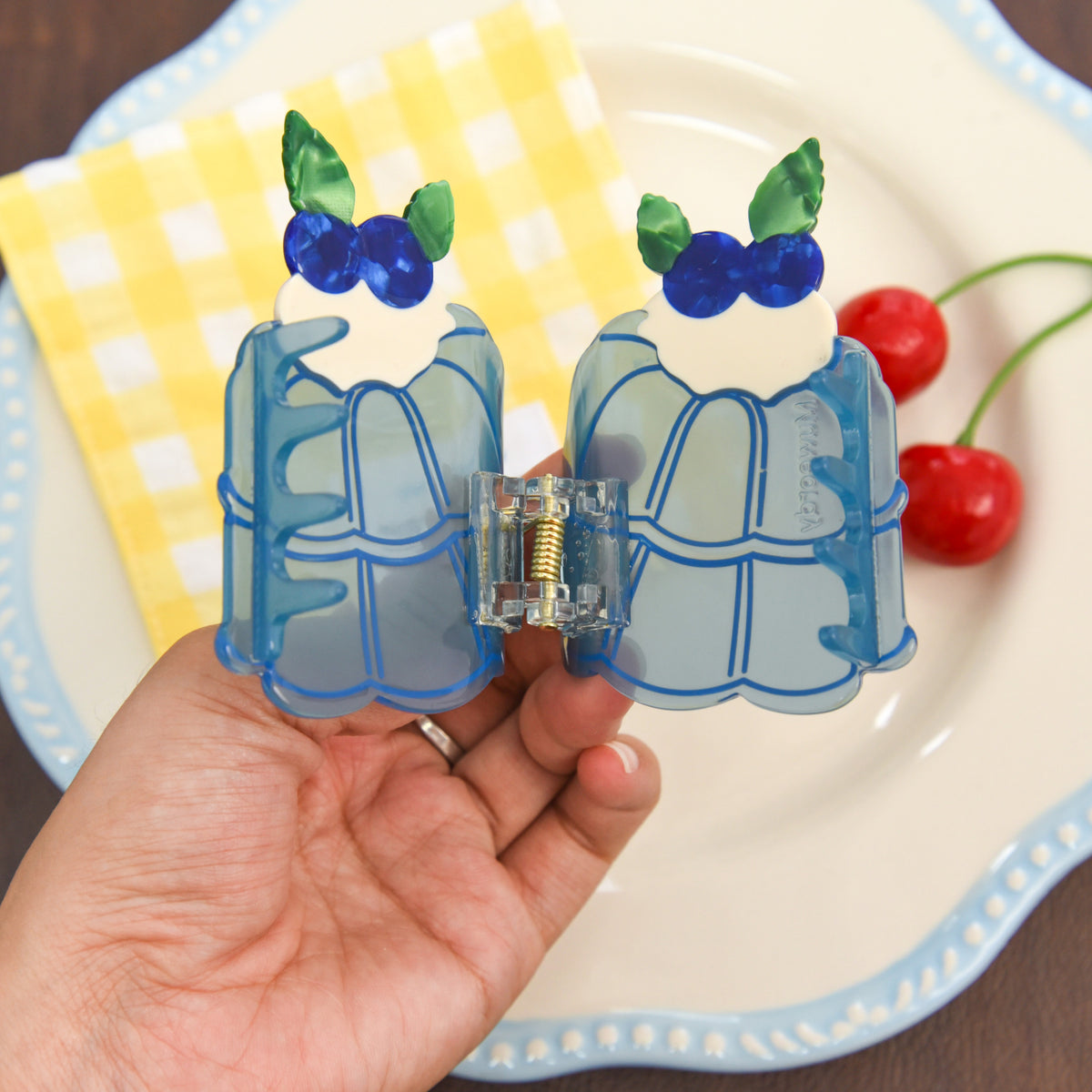 【MOQ 12 PCS】Pudding Cake Acetate Shark Hair Claw