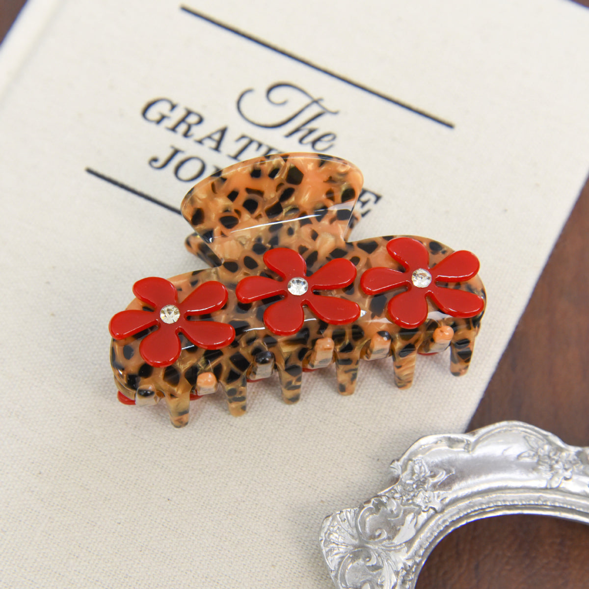 【MOQ 12 PCS】Rhinestone Acetate 3D Flower Hair Claw, Elegant Shark Clip